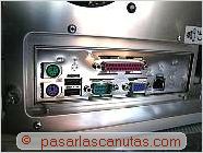 foto de conectores a trav�s de la plaquita embellecedora - ensamblar un pc - conectores