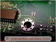 foto de agujero y corona de atornillado - montar un ordenador - cpu y disipador