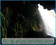 fotos de paisajes - Monasterio de Piedra - gruta y cascada