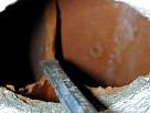 Bricolaje - Instalar lampara halogena - foto de cincel agrandando hueco de bovedilla 2