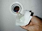Bricolaje - Instalar lampara halogena - foto de l�mpara hal�gena enchufada en z�calo