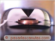 abocardador de bricolaje - detalle de cono de abocardador y extremo de tubo de cobre