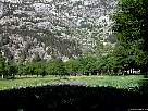 foto de paisaje de prado de monta�a