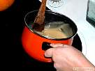 preparando bechamel - removiendo